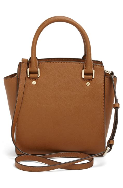 schoudertassen michael kors selma|michael kors selma crossbody bag.